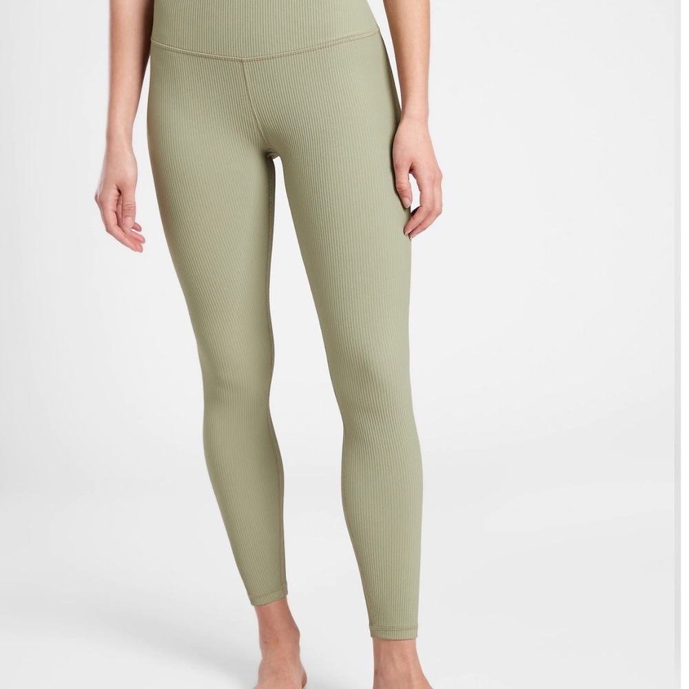 Athleta Elation Ribbed Toghts sz S